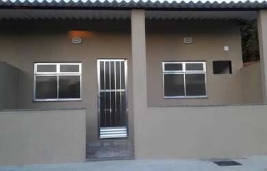 Imagem: A casa possui 1 Dormitório, 1 Banheiro, 70m² de Área e está