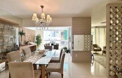 Imagem: O apartamento possui 4 Dormitórios, 4 Banheiros, 2 Vagas na