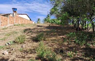 Imagem 3: Terreno Próximo à Praia e Dunas de Areia