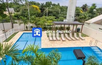 Imagem: A casa possui 3 Dormitórios, 5 Banheiros, 2 Vagas na garagem