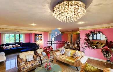 Imagem: O apartamento possui 4 Dormitórios, 5 Banheiros, 3 Vagas na