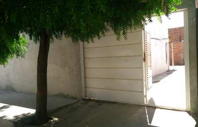 Imagem 2: Aluga-se. 5 Vagas na garageme2 Dormitórios