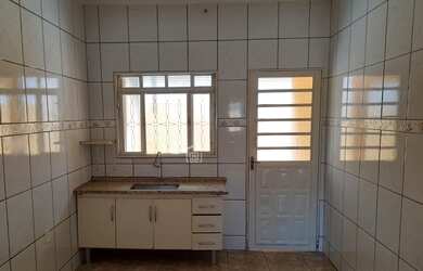 Imagem 4: Casa a venda no Pedreira. Área de serviço, 2 Vagas na garageme3 Dormitórios