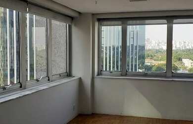 Imagem: O depósito possui 1 Vaga na garagem, 45m² de Área e está