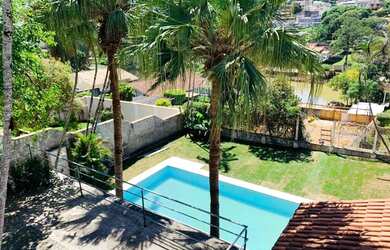 Imagem 2: Casa alto padrão com 4 suítes, 6 vagas ao lado do lado de Atibaia SP