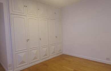 Imagem 6: Apartamento para aluguel possui 220 metros quadrados com 4 quartos em...