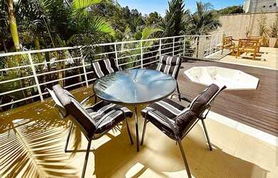 Imagem: Casa 4 quartos para venda no Bairro São Pedro em Juiz de Fora