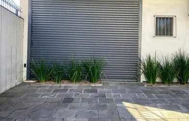 Imagem: O depósito possui 1 Vaga na garagem, 40m² de Área e está