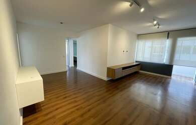 Imagem: O apartamento possui 4 Dormitórios, 3 Banheiros, 1 Vaga na