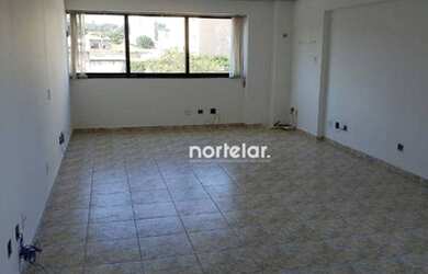 Imagem: O depósito possui 2 Vagas na garagem, 60m² de Área e está