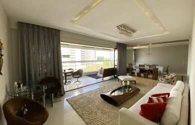 Imagem: O apartamento possui 4 Dormitórios, 4 Banheiros, 3 Vagas na