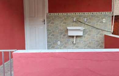 Imagem 10: Casa pra alugar. Varanda, 1 Banheiroe2 Dormitórios