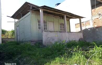 Imagem: A casa possui 1 Dormitório, 1 Banheiro, 2 Vagas na garagem