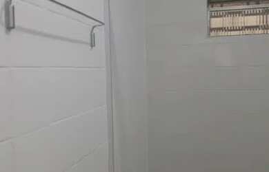 Imagem: O apartamento possui 1 Dormitório, 1 Banheiro, 1 Vaga na garagem