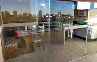 Imagem: O apartamento possui 2 Dormitórios, 2 Banheiros, 1 Vaga na