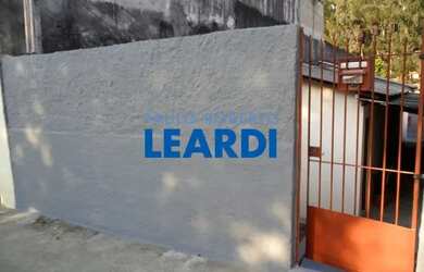 Imagem: A casa possui 2 Dormitórios, 2 Banheiros, 80m² de Área e