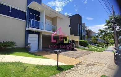 Imagem: A casa possui 5 Dormitórios, 5 Banheiros, 5 Vagas na garagem