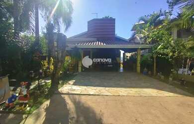 Imagem: A casa em condomínio possui 3 Dormitórios, 4 Banheiros, 3