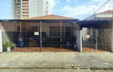 Imagem: A casa possui 5 Dormitórios, 3 Banheiros, 3 Vagas na garagem