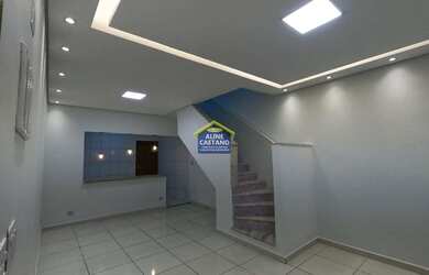 Imagem: A casa possui 2 Dormitórios, 2 Banheiros, 2 Vagas na garagem