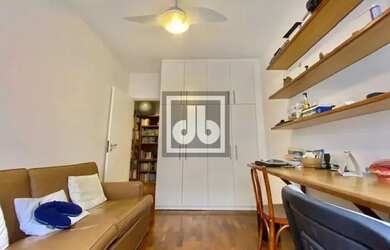 Imagem 15: Edifício adjacente á Rua Rainha Guilhermina 272 metros Varanda 4 quartos...