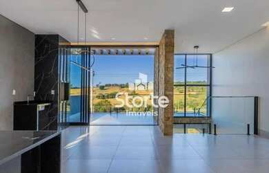 Imagem 2: Casa Alto Padrão com 3 suítes à venda, 18m² por R$ 1.600.000 - Condomínio...