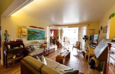 Imagem: O apartamento possui 4 Dormitórios, 4 Banheiros, 2 Vagas na