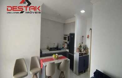 Imagem: O apartamento possui 3 Dormitórios, 2 Banheiros, 2 Vagas na