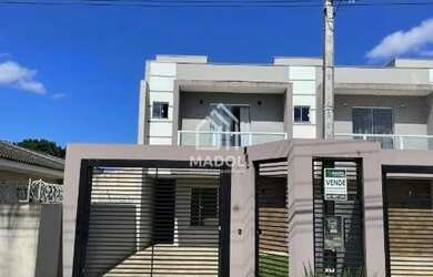 Imagem: A casa possui 3 Dormitórios, 3 Banheiros, 2 Vagas na garagem