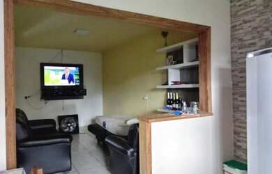 Imagem 2: Casa à venda no bairro Pinheiro Machado