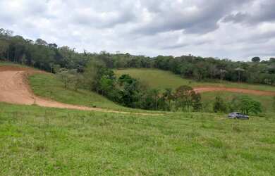 Imagem: O terreno possui 600m² de Área e está localizado em Recreio