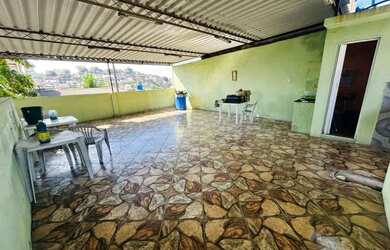 Imagem 8: Excelente imóvel frente de rua com garagem e terraço no Centro de Nilópolis