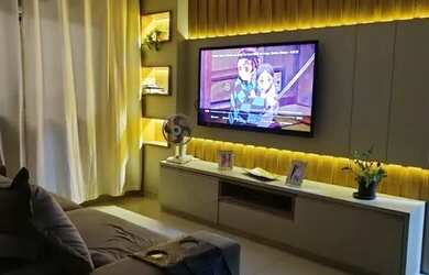 Imagem: A casa possui 4 Dormitórios, 2 Banheiros, 4 Vagas na garagem