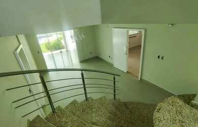 Imagem 8: Sobrado à venda em Maringá, Zona 05, com 4 suítes, com 421.59 m²