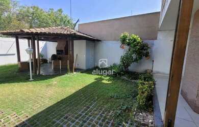 Imagem: A casa possui 3 Dormitórios, 3 Banheiros, 2 Vagas na garagem