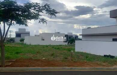 Imagem 13: Terreno em condomínio disponível para venda no bairro Grand Ville em...