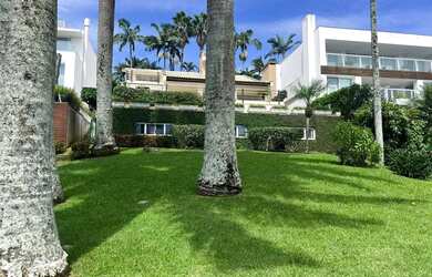 Imagem 4: Casa de Luxo em Condomínio à Venda em Itapema