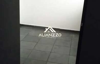 Imagem: O depósito possui 1 Vaga na garagem, 55m² de Área e está