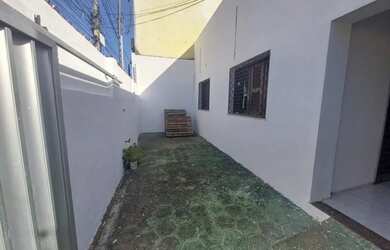 Imagem 3: Casa para Locação em Fortaleza, Damas, 3 dormitórios, 1 suíte, 2 banheiros,...