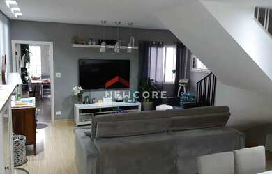 Imagem: A casa possui 3 Dormitórios, 3 Banheiros, 2 Vagas na garagem