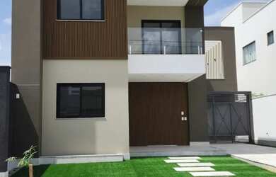 Imagem: A casa em condomínio possui 4 Dormitórios, 5 Banheiros, 2