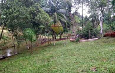 Imagem: A fazenda possui 10.000m² de Área e está localizado em Cézar