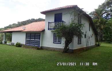 Imagem: A fazenda está localizado em Santana do Deserto, MG à venda