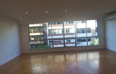 Imagem 3: Apartamento para aluguel possui 220 metros quadrados com 4 quartos em...