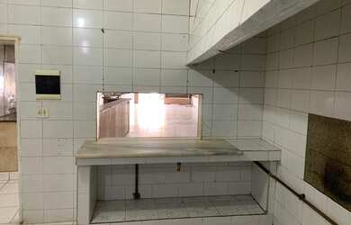 Imagem 5: Loja para aluguel tem 202 metros quadrados vão livre mezanino com 3 quartos