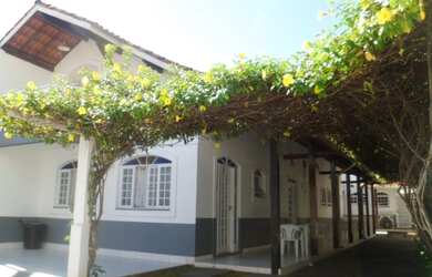 Imagem: A pousada chalé possui 1 Dormitório e 1 Vaga na garagem e