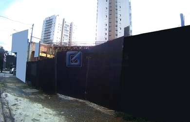 Imagem: O depósito possui 4 Vagas na garagem, 130m² de Área e está