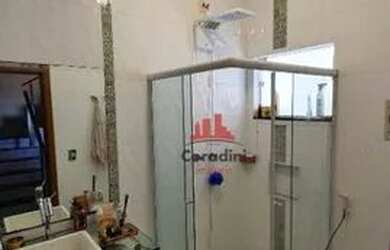 Imagem: A casa possui 3 Dormitórios, 3 Banheiros, 3 Vagas na garagem