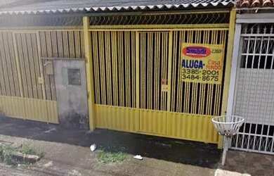 Imagem: A casa possui 1 Dormitório, 1 Banheiro, 1 Vaga na garagem