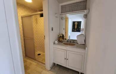 Imagem 7: Apartamento para venda possui 200 metros quadrados com 4 quartos em Barra - Salvador - BA